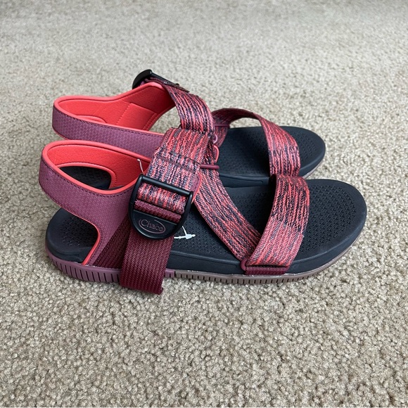 Chaco Confluence Sandals Sz 9 NWOT - Picture 3 of 11